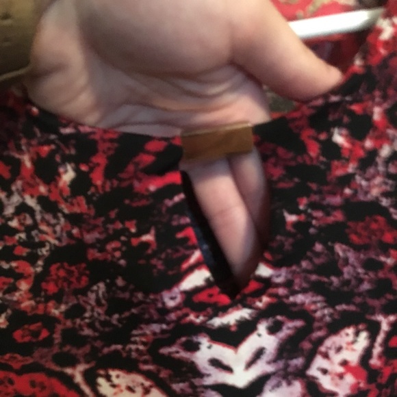 Red Abstract Pattern Dress - Picture 3 of 3